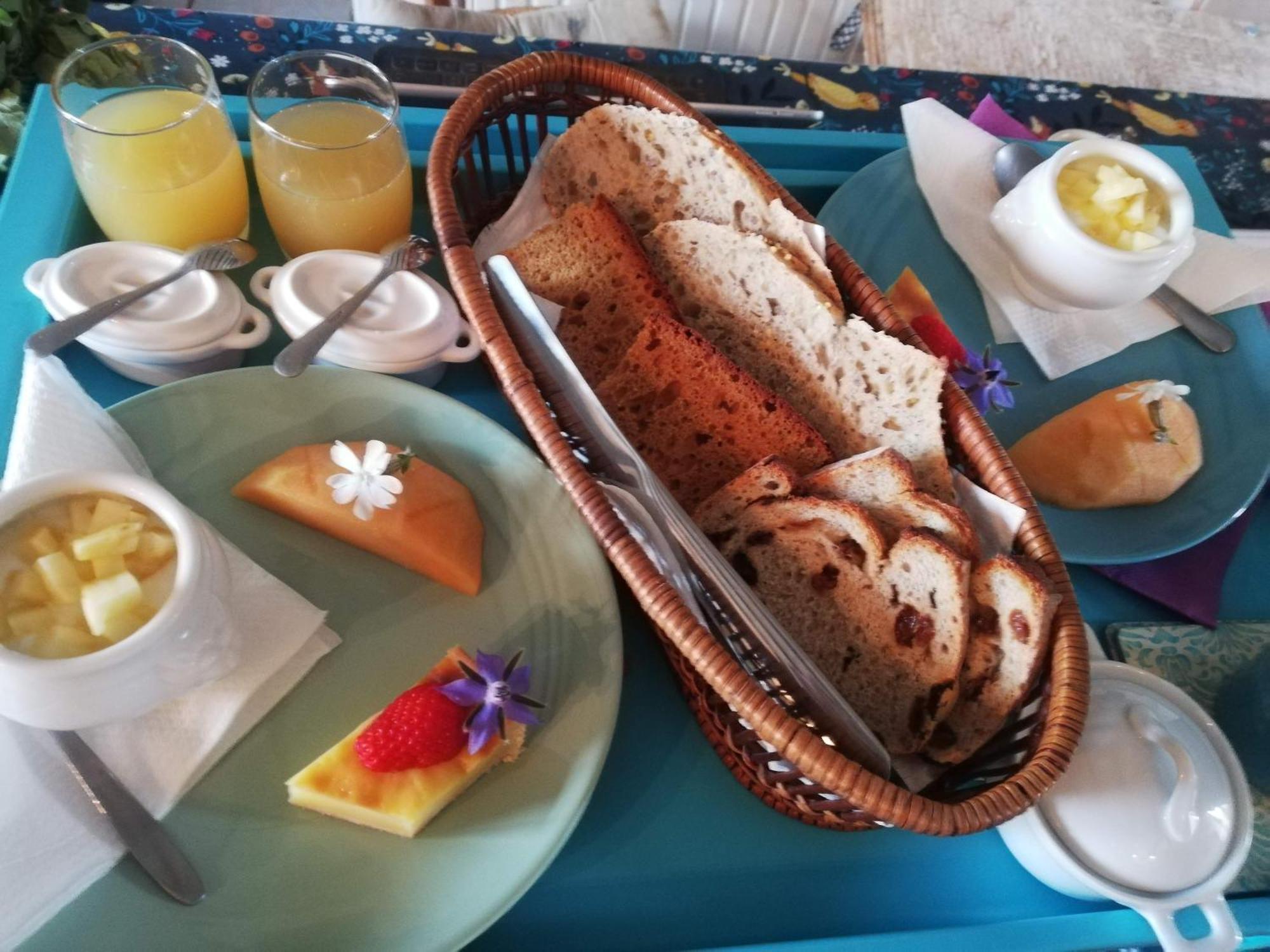 Le Monticule Acomodação com café da manhã Tardes Exterior foto